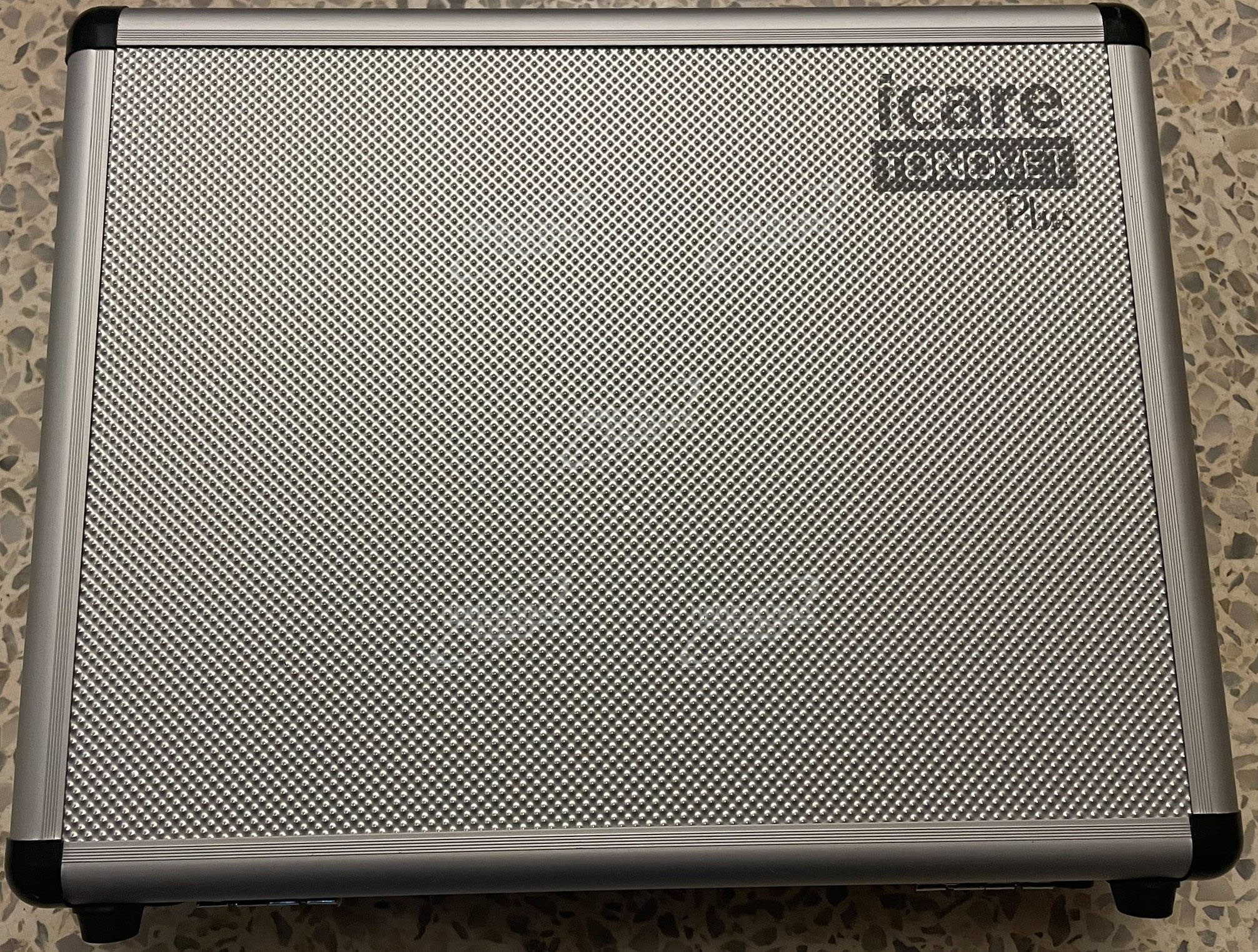 Icare TONOVET Plus Tonometer